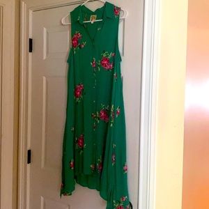 Fig and Flower green floral embroidered blouse, size L